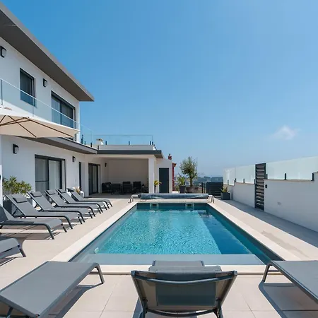 Diamond Villa, Luxury House With Private Pool וילה *