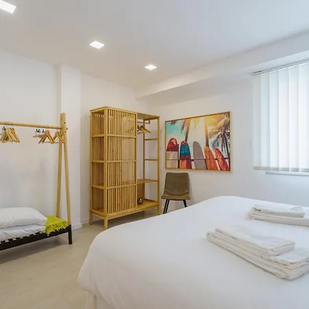 Diamond Villa, Luxury House With Private Pool * לוריניה